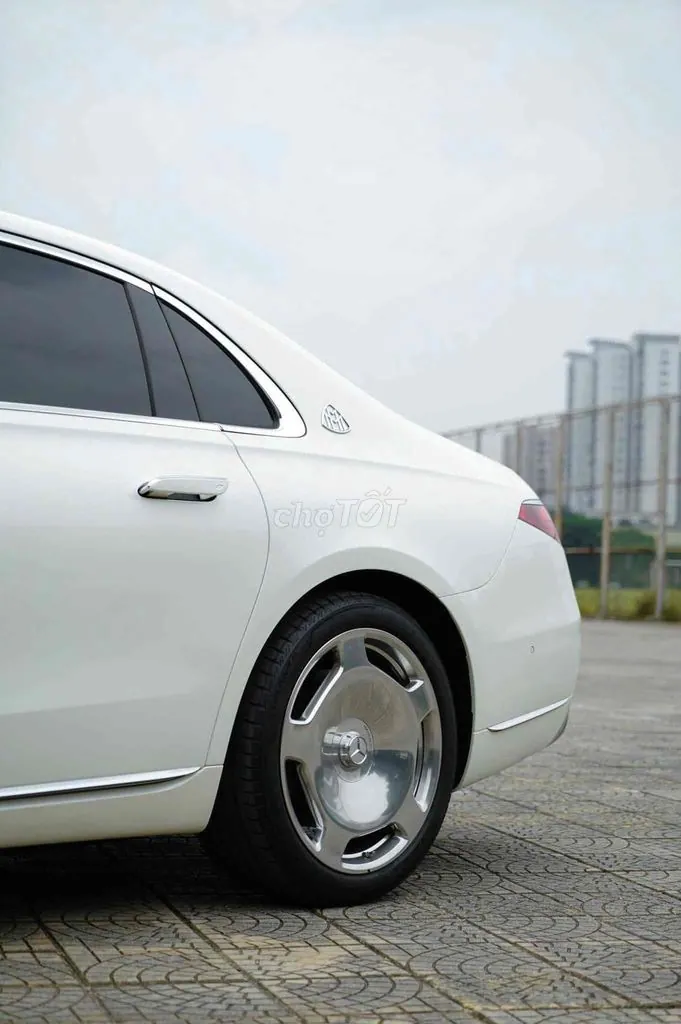 Mercedes-Benz S-Class 2025 photo 3