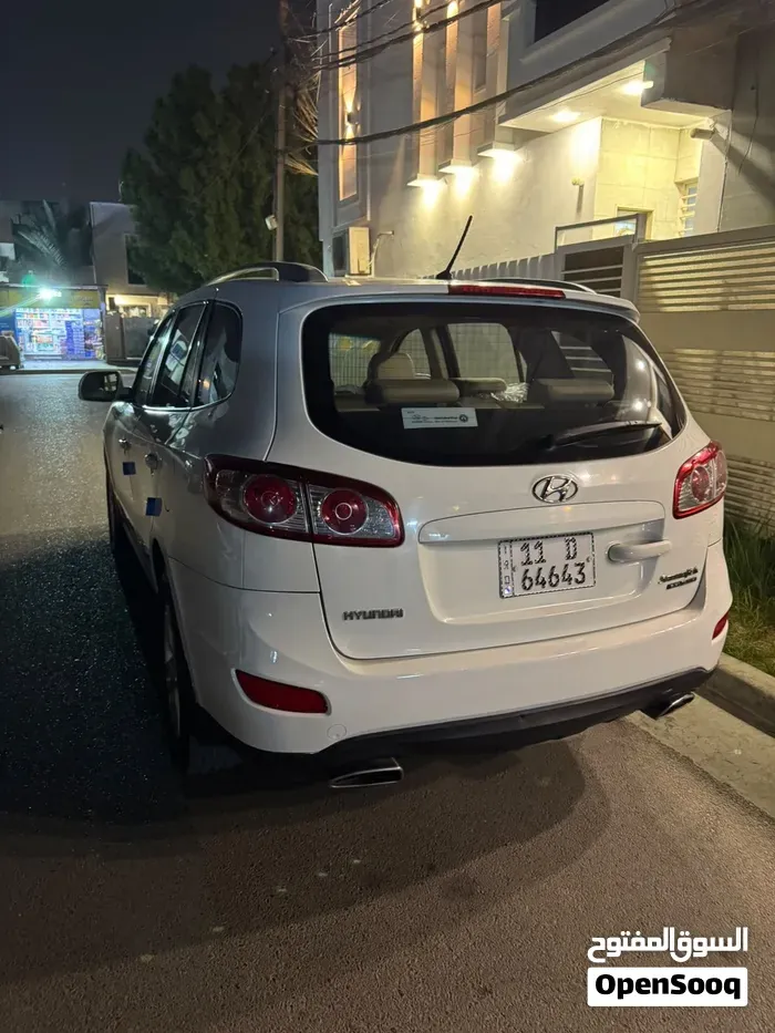 Hyundai Santa Fe 2012 photo 3