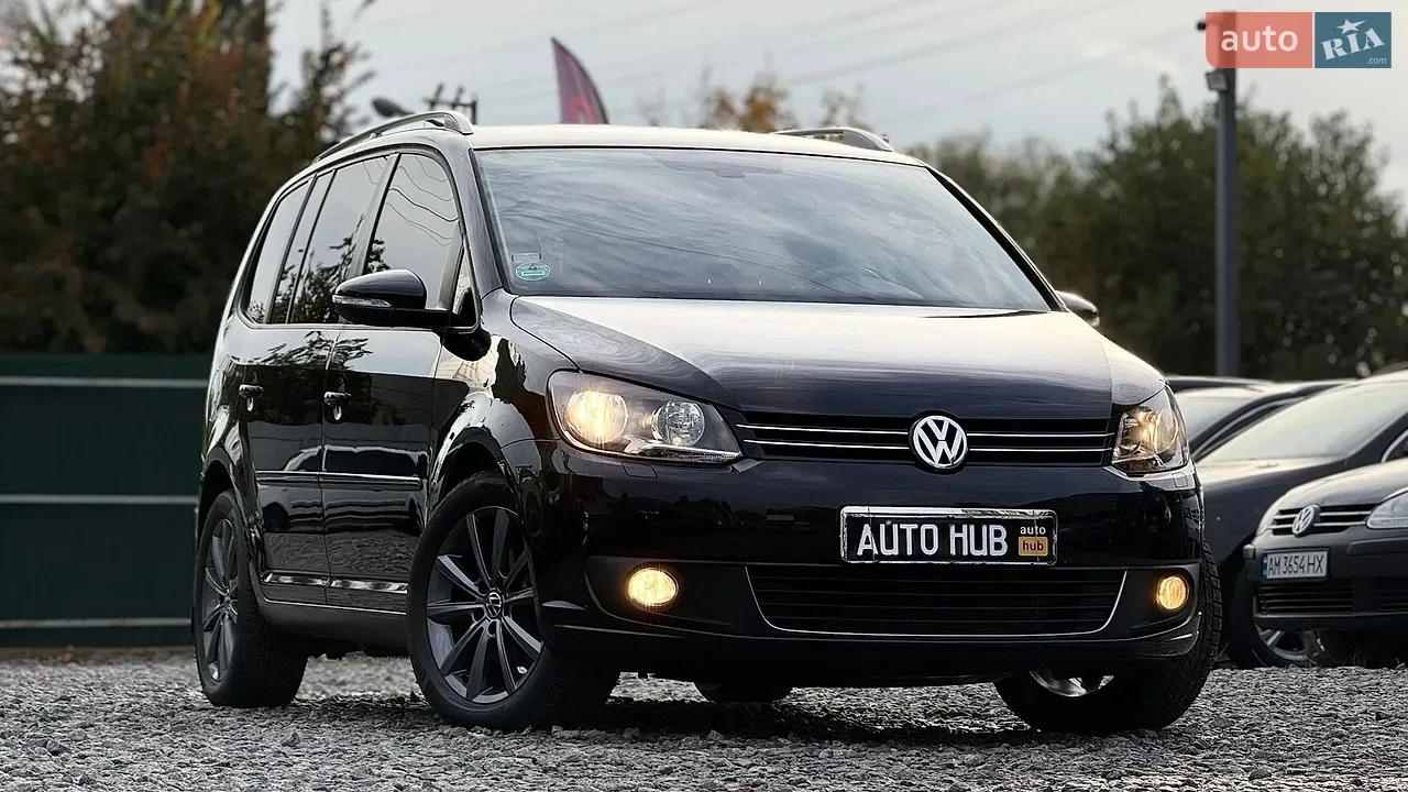 Volkswagen Touran 2010 photo 3