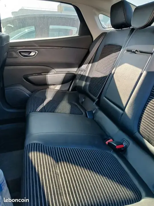 Renault Talisman 2017 photo 2