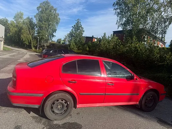 Skoda Octavia 1999 photo 3