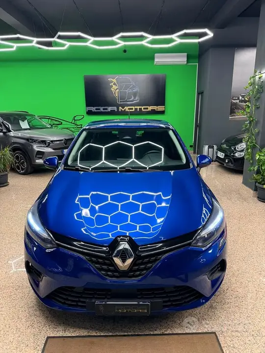 Renault Clio 2022 photo 2