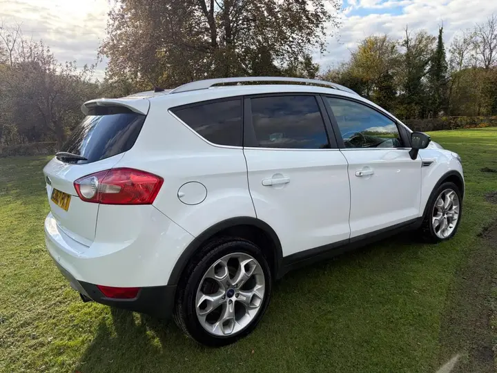 Ford Kuga 2012 photo 5