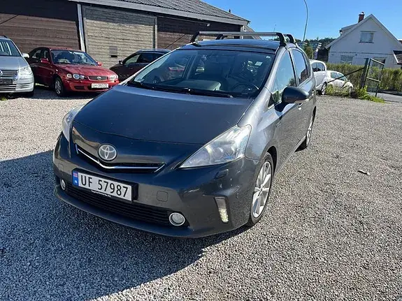 Toyota Prius 2013 photo 2