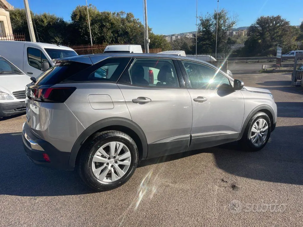Peugeot 3008 2020 photo 4