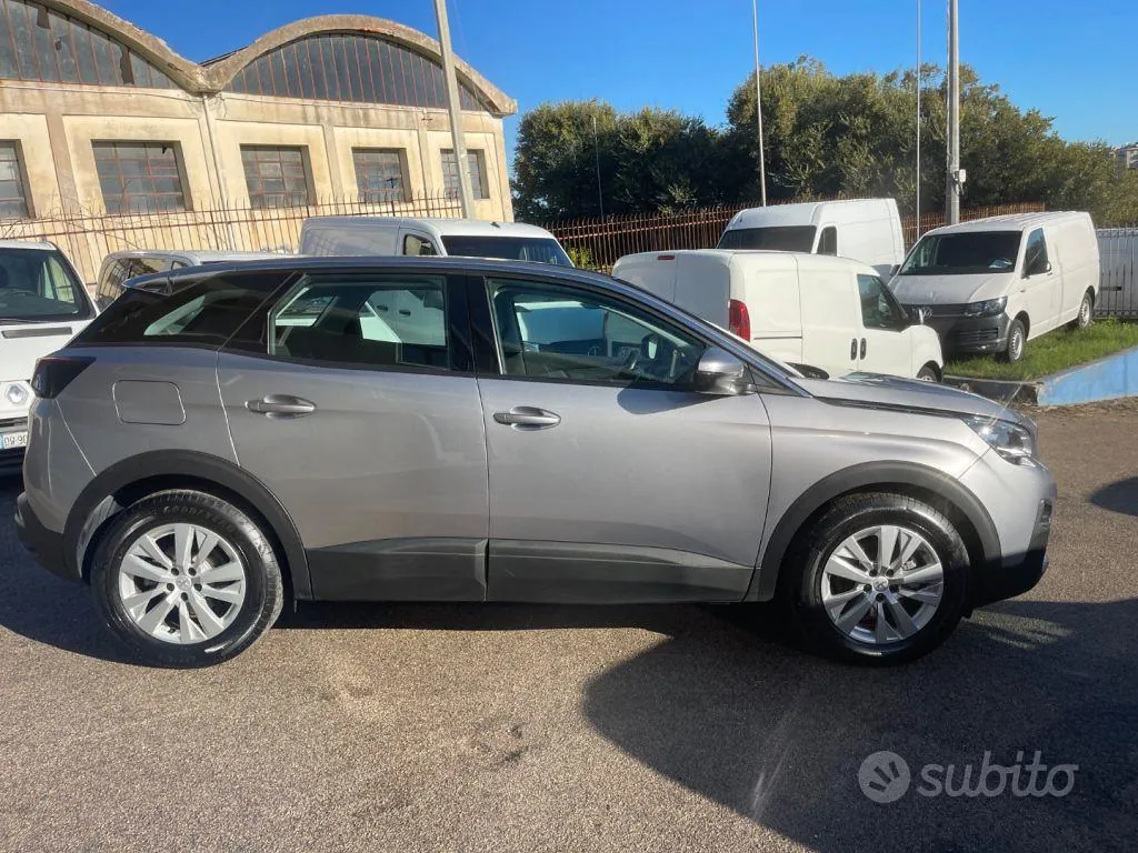 Peugeot 3008 2020 photo 2
