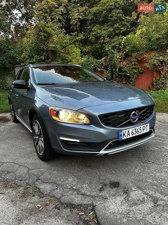 Volvo V60 2018 photo 4