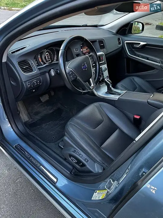 Volvo V60 2018 photo 5