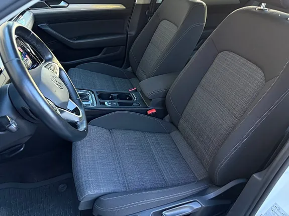 Volkswagen Passat 2021 photo 5