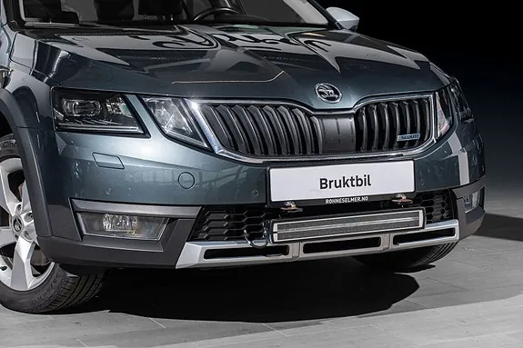 Skoda Octavia Scout 2018 photo 2