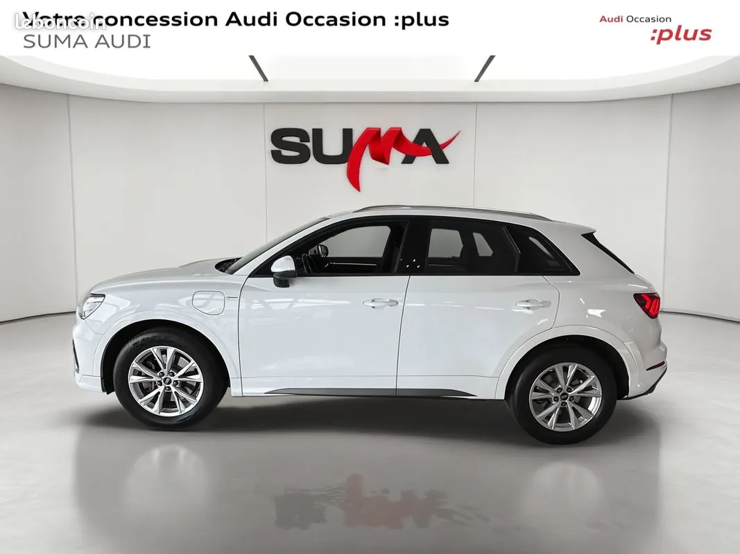Audi Q3 2023 photo 2