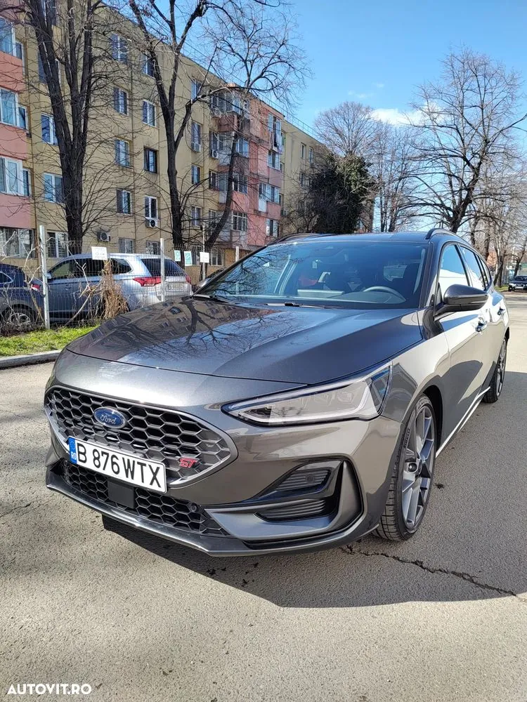 Ford Focus 2025 photo 2