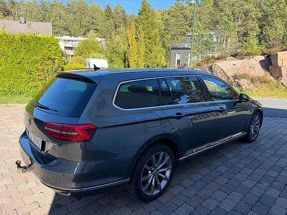 Volkswagen Passat 2015 photo 2
