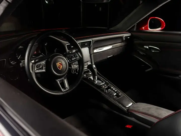 Porsche 911 2018 photo 5