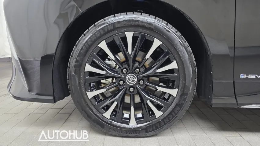 Toyota Alphard 2025 photo 5
