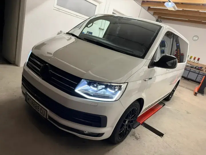 Volkswagen Multivan
