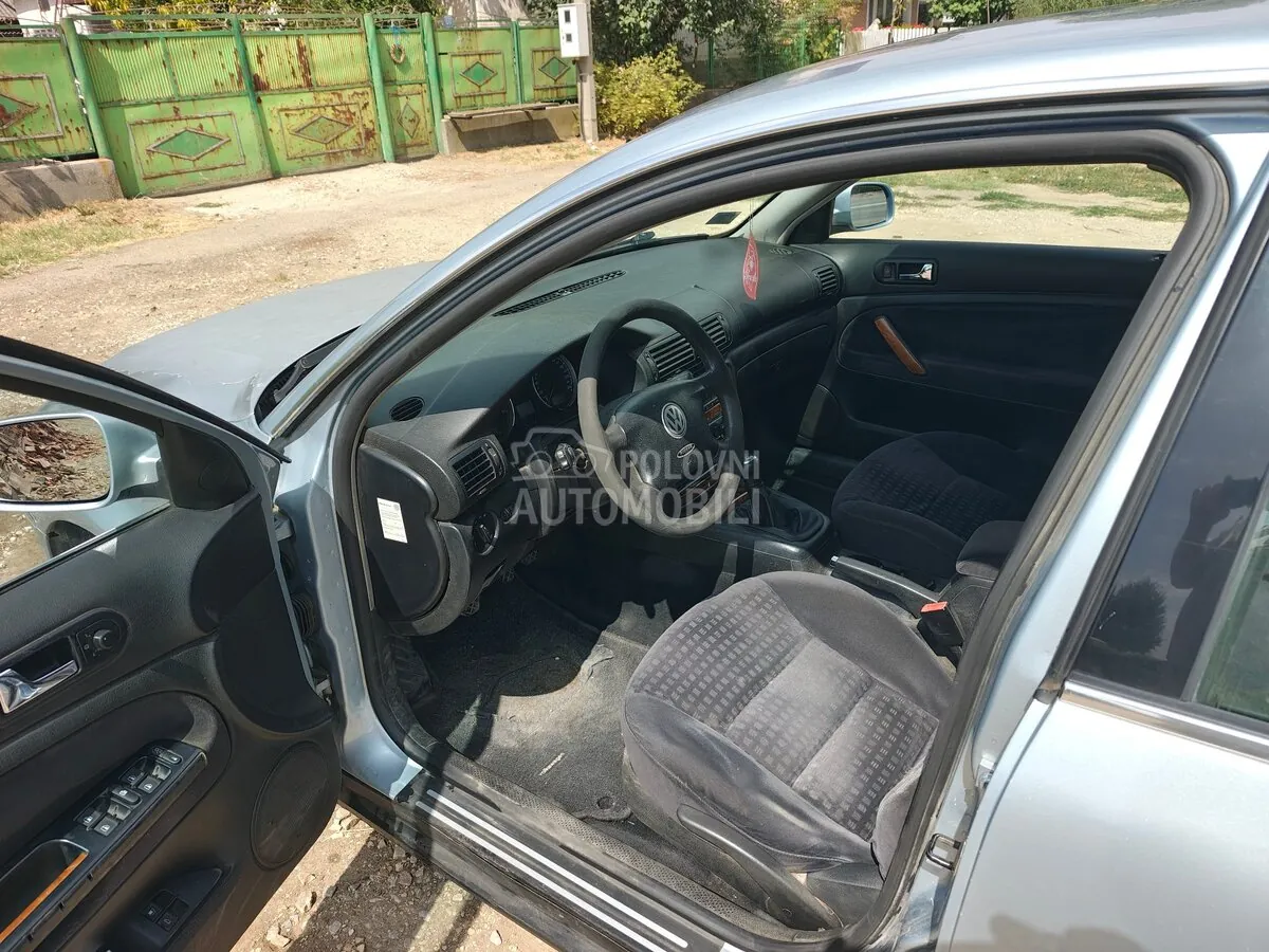 Volkswagen Passat 2004 photo 2