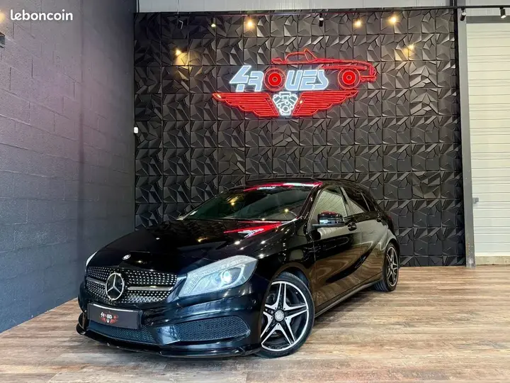 Mercedes-Benz A-Class 2014 photo 2