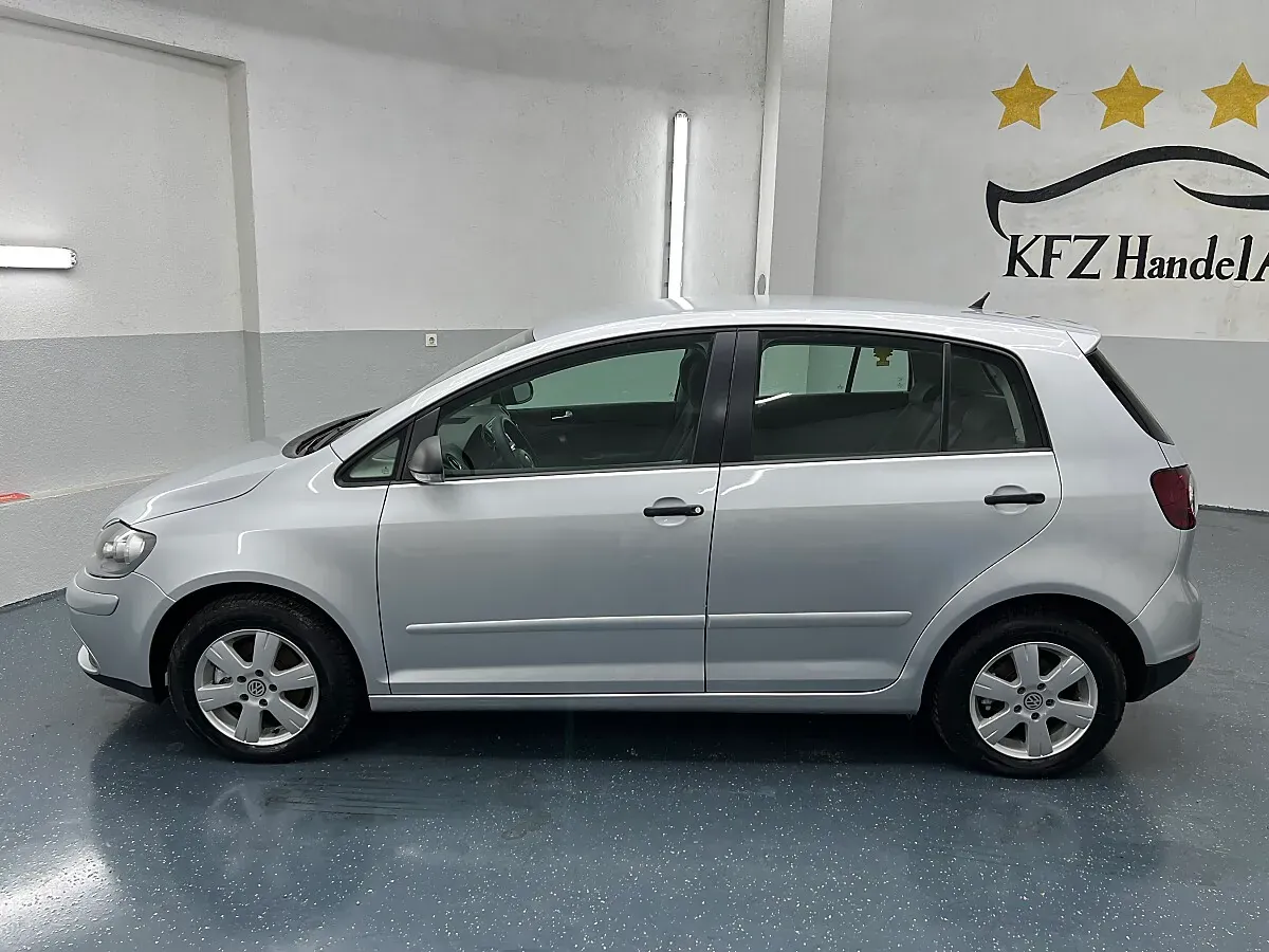 Volkswagen Golf 2006 photo 2