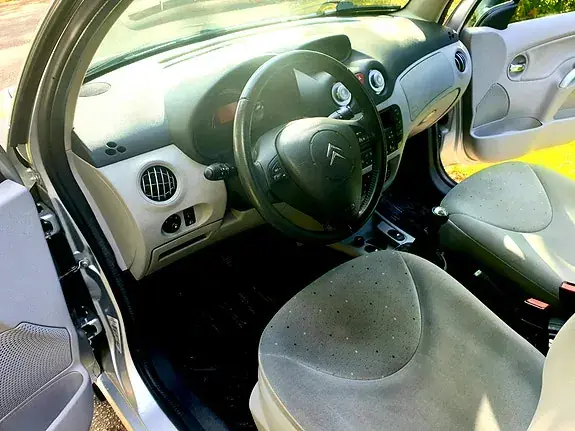 Citroen C3 2005 photo 2