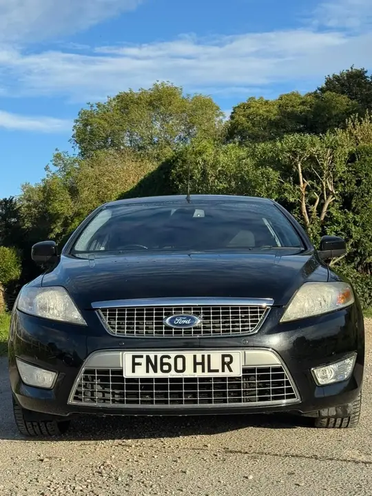 Ford Mondeo 2010 photo 2