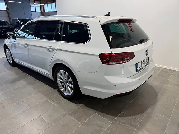 Volkswagen Passat 2021 photo 5