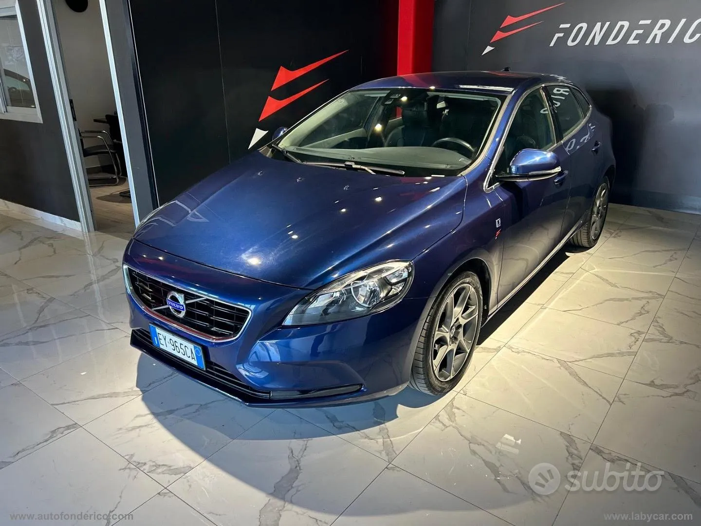 Volvo V40 2015 photo 2