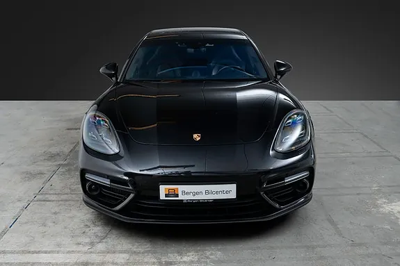 Porsche Panamera Turbo S 2018 photo 2