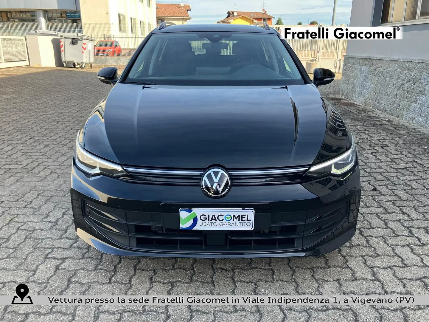 Volkswagen Golf 2025 photo 2
