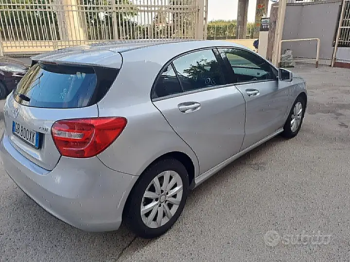 Mercedes-Benz A 2015 photo 5