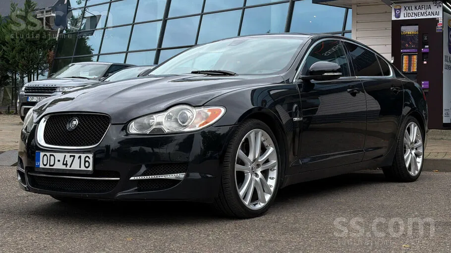 Jaguar Xf 2010 photo 2