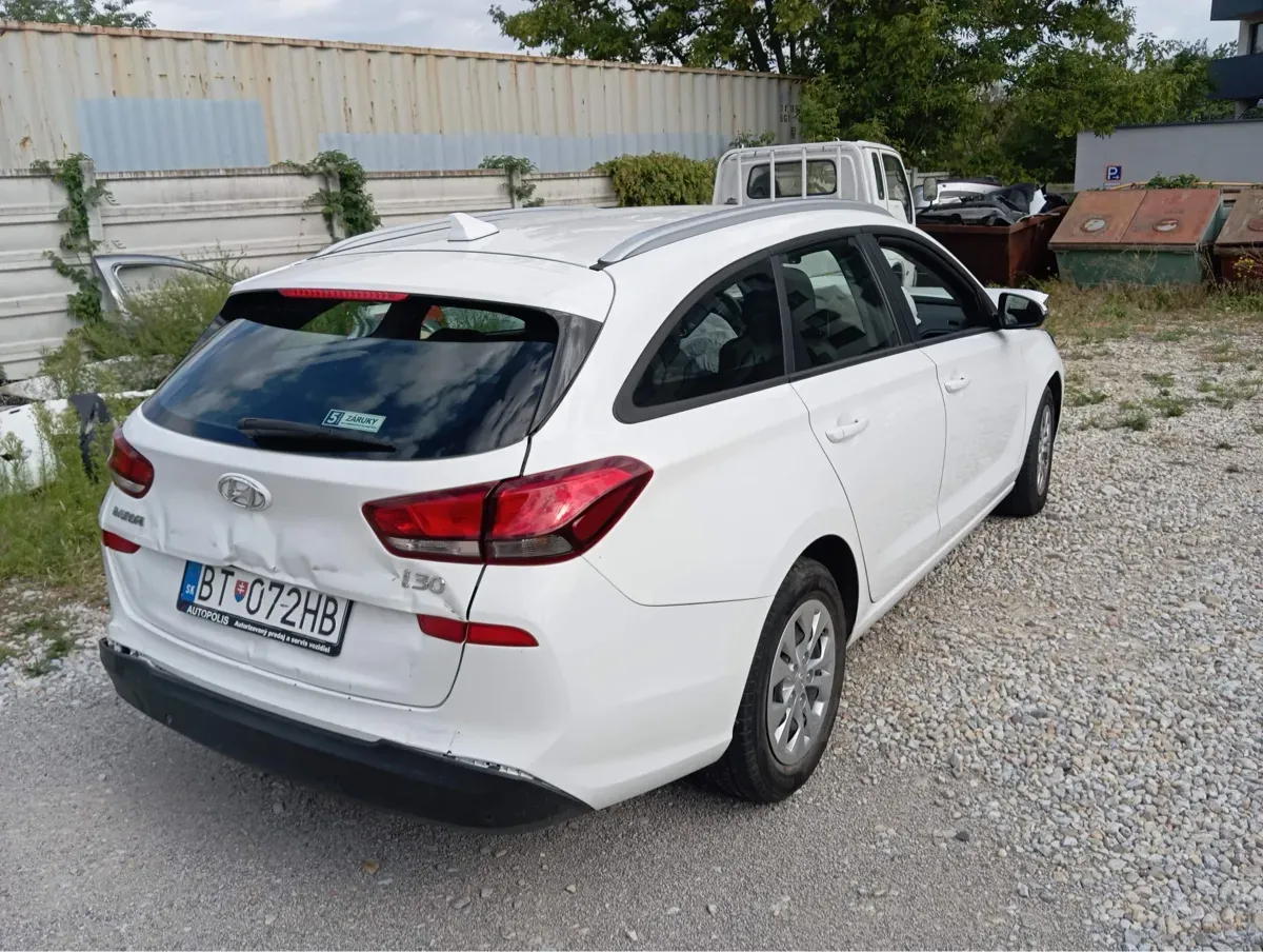 Hyundai I30 2022 photo 3