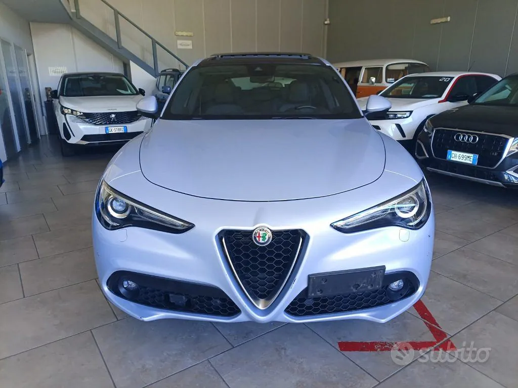 Alfa Romeo Stelvio 2022 photo 2