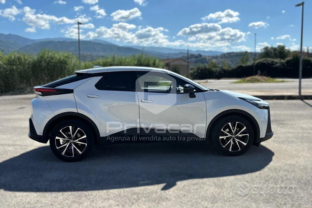 Toyota C-Hr 2024 photo 4