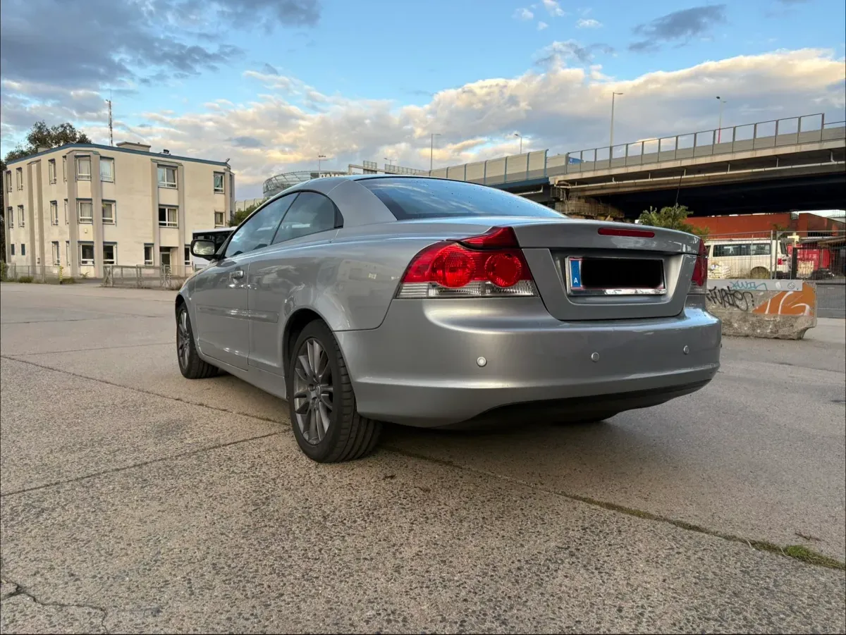 Volvo C70 2007 photo 2
