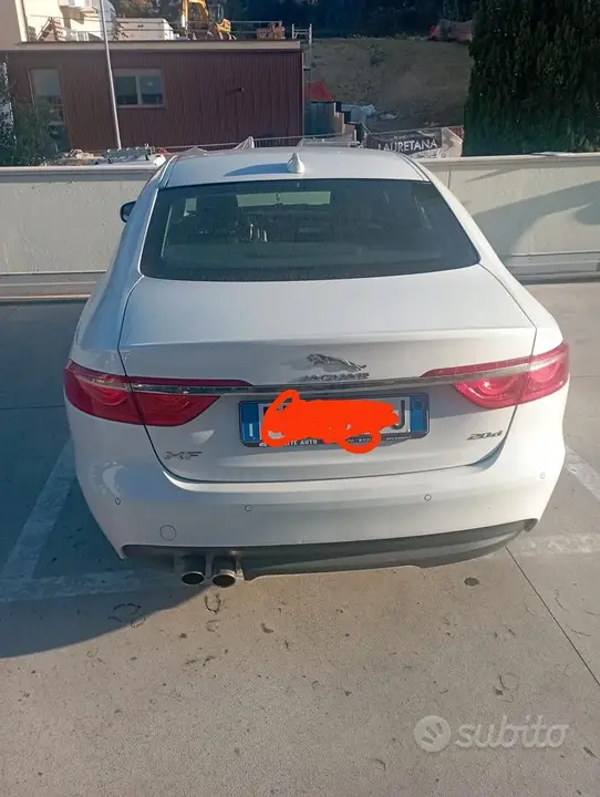 Jaguar Xf 2016 photo 4