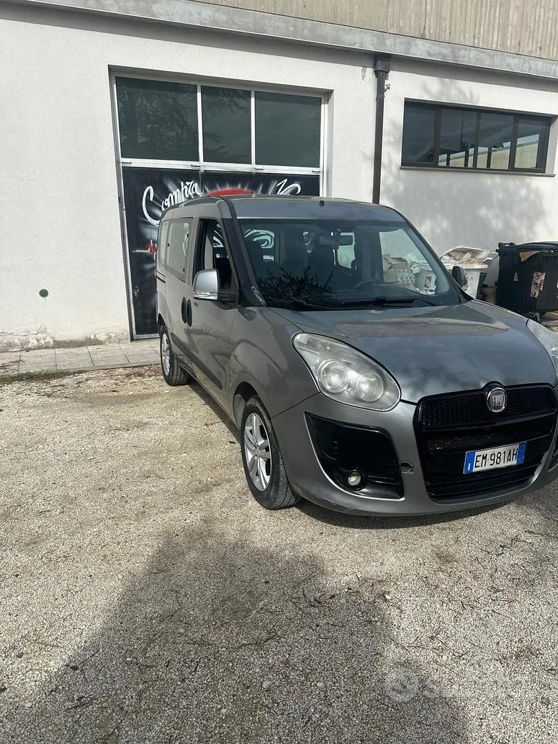 Fiat Doblo 2013 photo 2