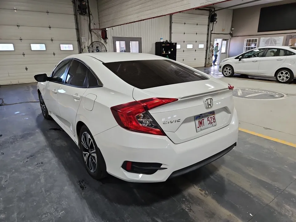 Honda Civic 2016 photo 3