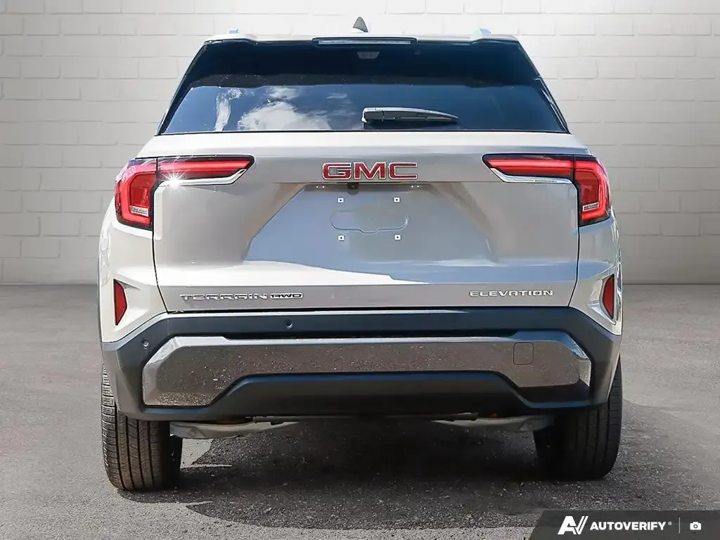 GMC Terrain 2027 photo 4