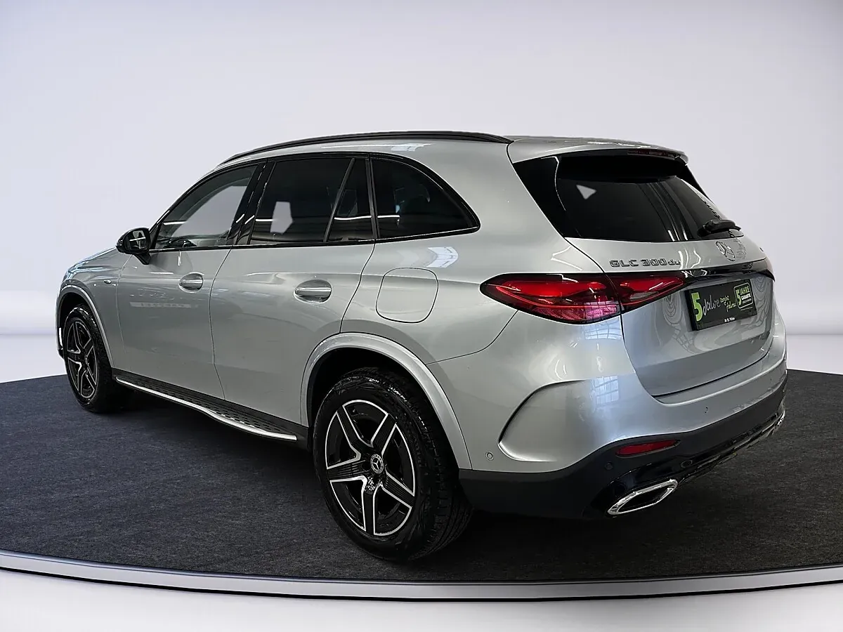 Mercedes-Benz Glc 2025 photo 4