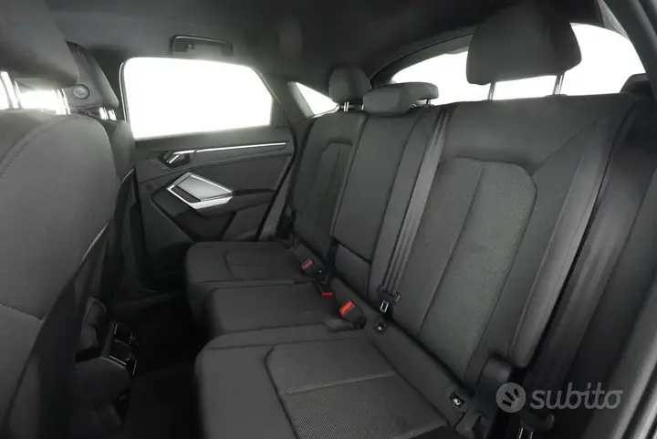 Audi Q3 2024 photo 3