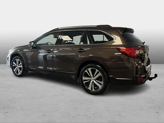 Subaru Outback 2019 photo 2