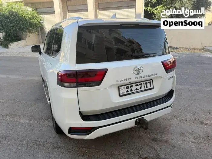 Toyota Land Cruiser 2022 photo 3