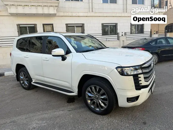 Toyota Land Cruiser 2022 photo 2