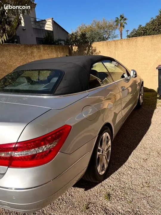 Mercedes-Benz E-Class 2010 photo 2
