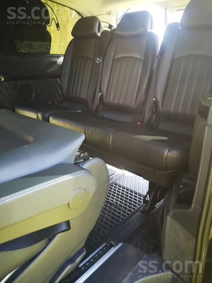 Mercedes-Benz Viano 2012 photo 5