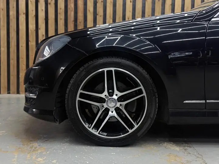 Mercedes-Benz C-Class 2012 photo 3