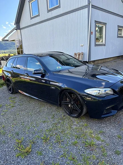 BMW 530D 2011 photo 3