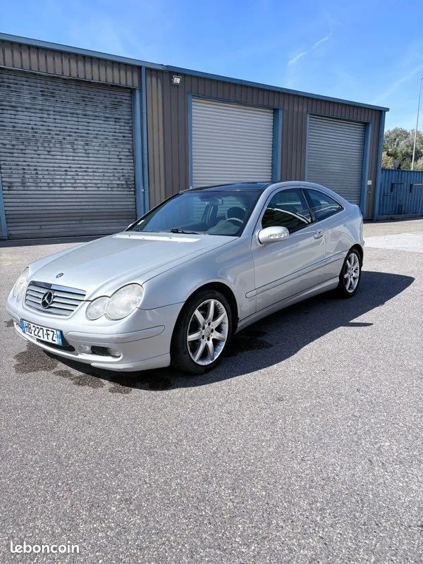 Mercedes-Benz C-Class 2002 photo 4