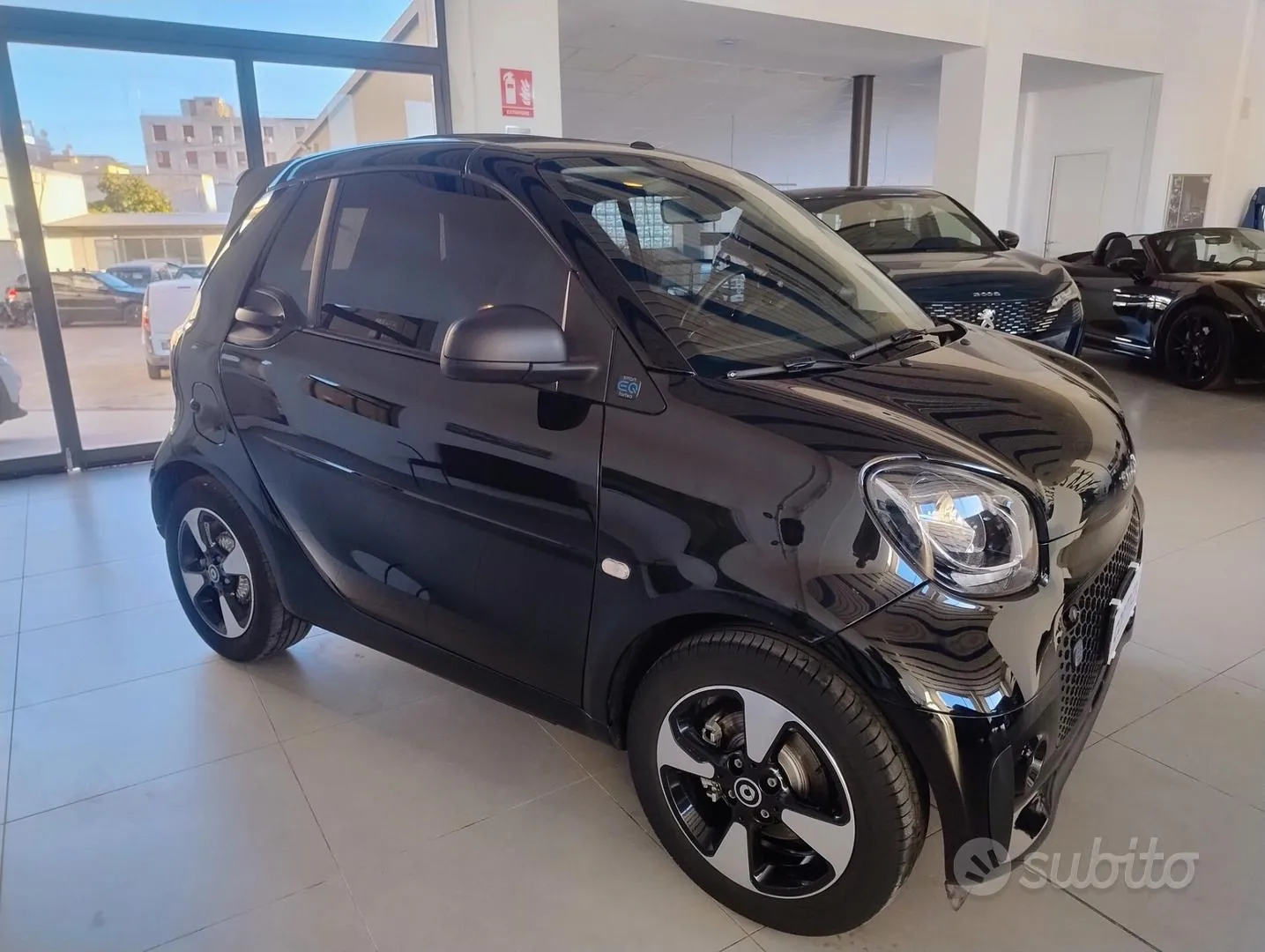 Smart Fortwo 2023 photo 2